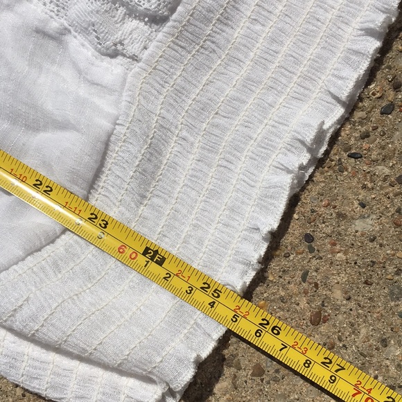 EUC No boundaries white linen top - Picture 10 of 11